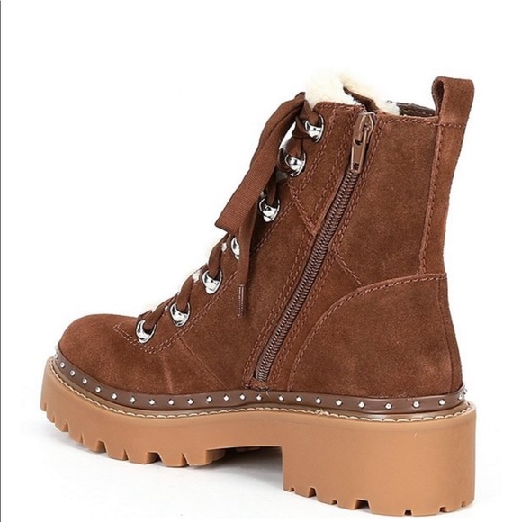 Steve Madden
Rainier Suede Stud Detail Chunky Lug Sole Boots.New - Picture 3 of 6
